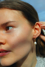 Load image into Gallery viewer, Flora Sleeper Earrings
